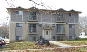 2017-10/Iowa-Apartment-Building-285633.jpg