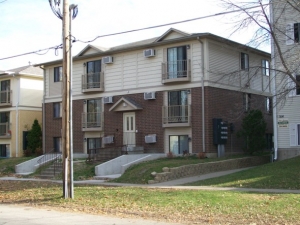 2017-10/Iowa-Apartment-Building-285639.jpg