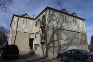 2017-10/Iowa-Apartment-Building-287283.JPG
