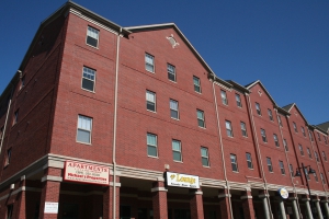 2017-10/Iowa-Apartment-Building-287296.JPG