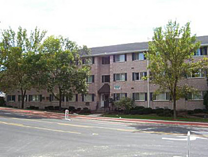 2017-10/Iowa-Apartment-Building-287318.jpg