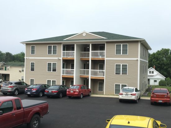 Radford-University-Apartment-Building-301628.JPG