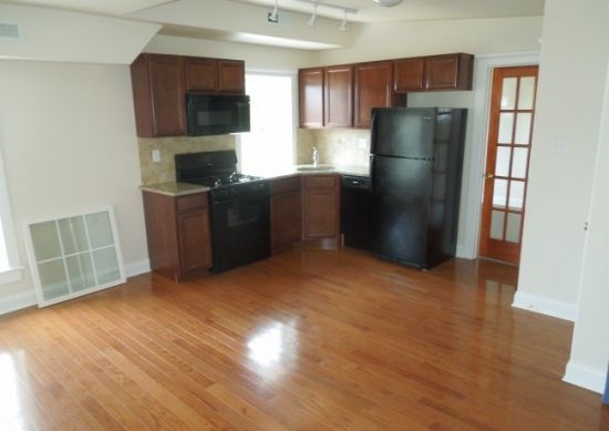 2017-11/West-Chester-University-Apartment-Building-295061.jpg