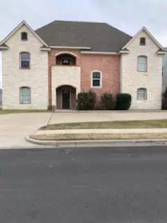 2018-02/BAYLOR-Apartment-Building-368740.webp