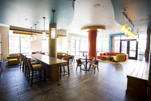 S Bed The District at Campus West 20