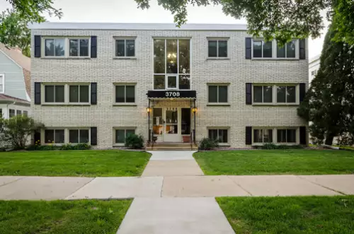 2018-05/UNIVERSITY-OF-MINNESOTA-Apartment-Building-399080.webp