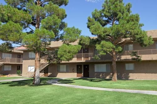 2018-07/University-of-Nevada-Las-Vegas-Apartment-Building-407297.jpg
