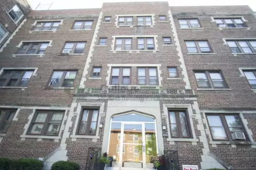 2018-08/MARQUETTE-Apartment-Building-420826.webp