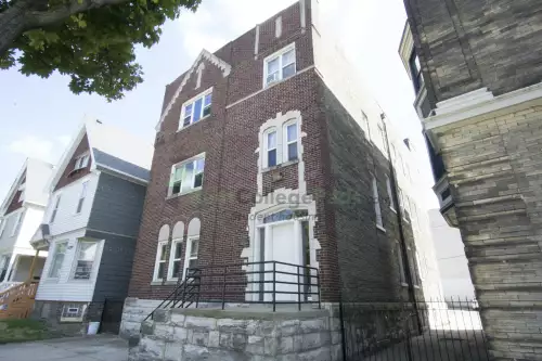 2018-08/MARQUETTE-Apartment-Building-424793.webp