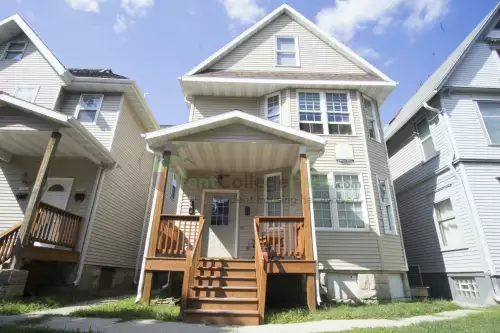 2018-08/MARQUETTE-Apartment-Building-424797.webp