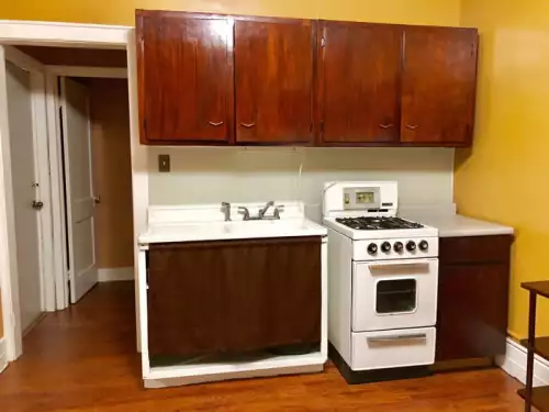 2018-08/SYRACUSE-Apartment-Building-410139.webp
