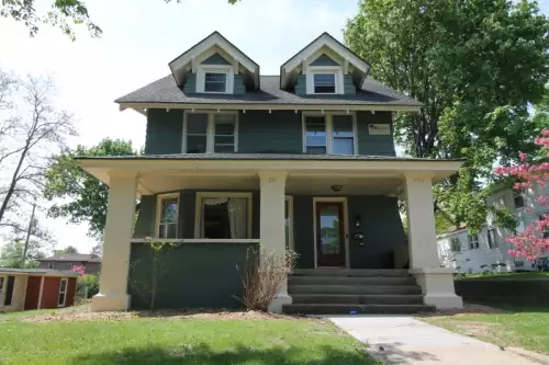 2018-08/UW-WHITEWATER-Apartment-Building-408193.webp