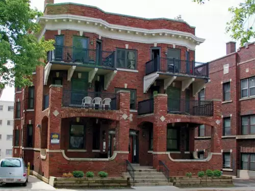 2018-09/MADISON-Apartment-Building-442310.webp