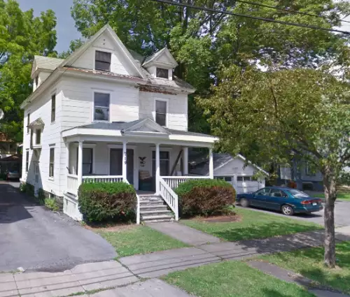 2018-09/SYRACUSE-Apartment-Building-426088.webp