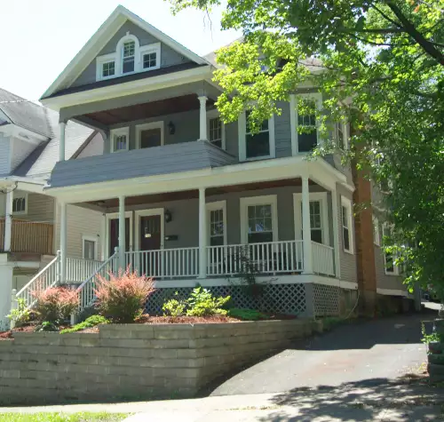 2018-09/SYRACUSE-Apartment-Building-429719.webp