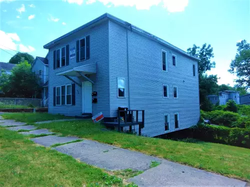2018-09/SYRACUSE-Apartment-Building-442530.webp