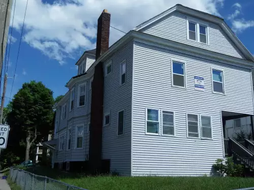 2018-09/SYRACUSE-Apartment-Building-443556.webp