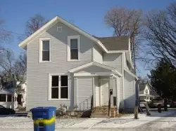 2018-09/UW-OSHKOSH-Apartment-Building-431453.webp