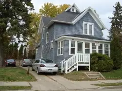 2018-09/UW-OSHKOSH-Apartment-Building-431460.webp