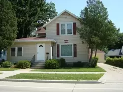 2018-09/UW-OSHKOSH-Apartment-Building-431606.webp