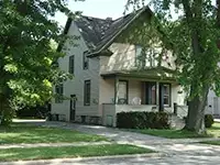 2018-09/UW-OSHKOSH-Apartment-Building-431647.webp