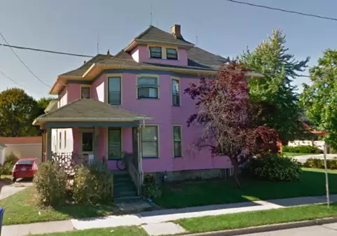 2018-09/UW-OSHKOSH-Apartment-Building-437326.webp