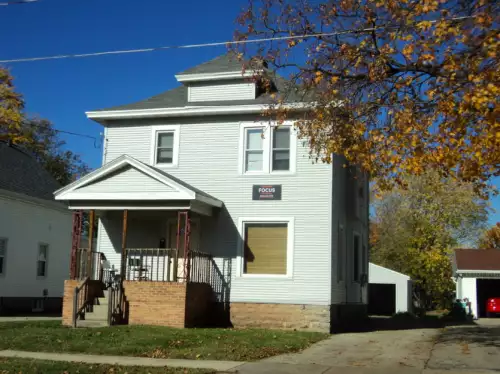 2018-09/UW-OSHKOSH-Apartment-Building-437361.webp