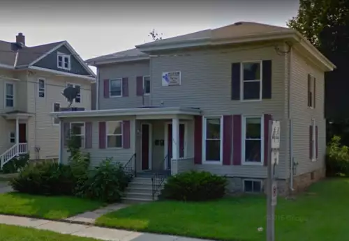 2018-09/UW-OSHKOSH-Apartment-Building-437396.webp
