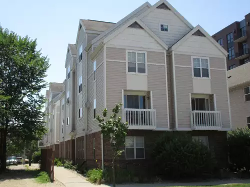 2018-10/MADISON-Apartment-Building-463593.webp