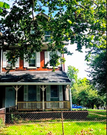 2018-10/West-Chester-University-House-446021.png