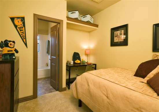 Baylor-University-Apartment-Building-487212