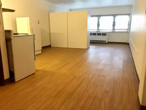 S Bed Campus Square Apartments 11