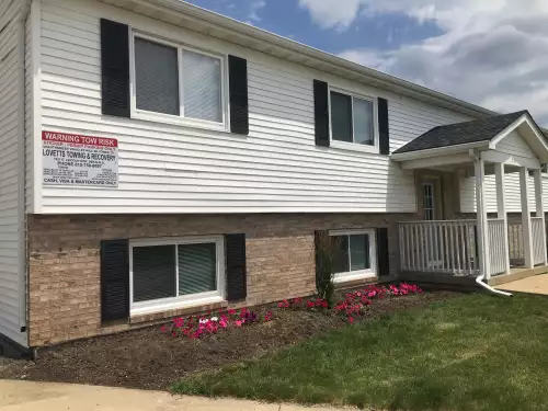 2018-11/NIU-Apartment-Building-490736.webp