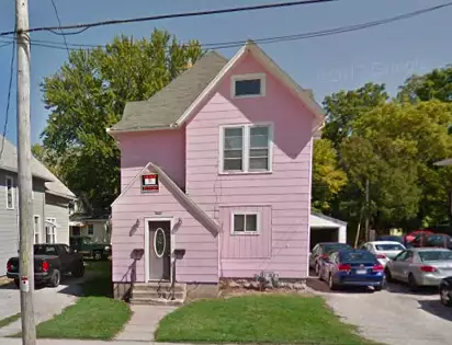 2018-11/UW-OSHKOSH-Apartment-Building-480614.webp