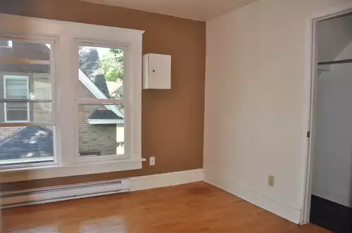S Bed 709 Scott Ave Oshkosh, WI 54901 20