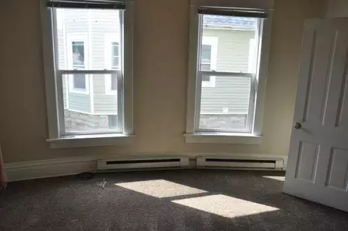 S Bed 1107 Cherry St, Oshkosh, WI 54901, USA 6