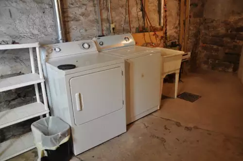 S Bed 1107 Cherry St, Oshkosh, WI 54901, USA 30