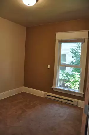 S Bed 1107 Cherry St, Oshkosh, WI 54901, USA 31