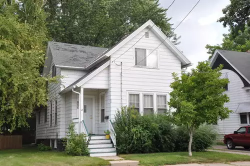 2018-11/UW-OSHKOSH-Apartment-Building-489864.webp