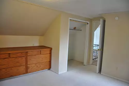 S Bed 822 Prospect Ave Oshkosh, WI 54901 7