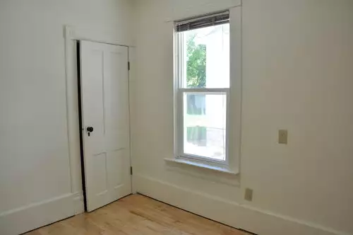 S Bed 822 Prospect Ave Oshkosh, WI 54901 13