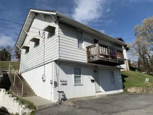 2018-11/west-virginia-university-Apartment-Building-485203.webp