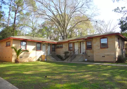 2019-01/FSU-Apartment-Building-515307.webp