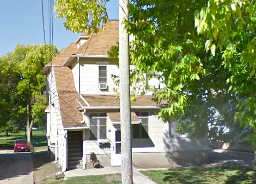 2019-01/NIU-Apartment-Building-497019.webp