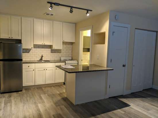2019-01/UWM-Apartment-Building-505496.jpg