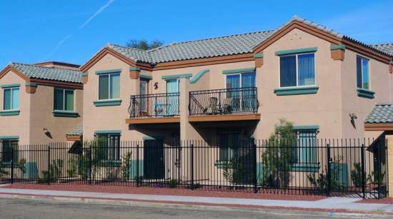 University-of-Arizona-Apartment-Building-499006.jpg