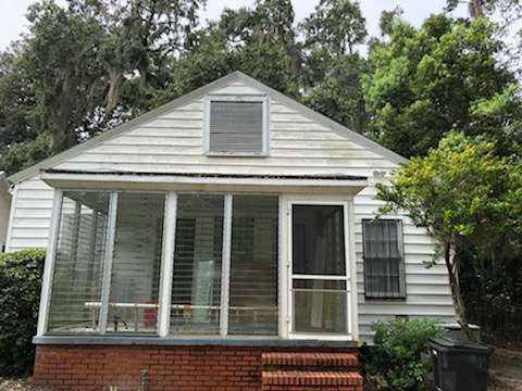 University-of-Florida-Apartment-Building-503960.jpg