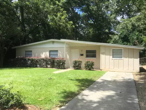 2019-03/FSU-Apartment-Building-539540.webp