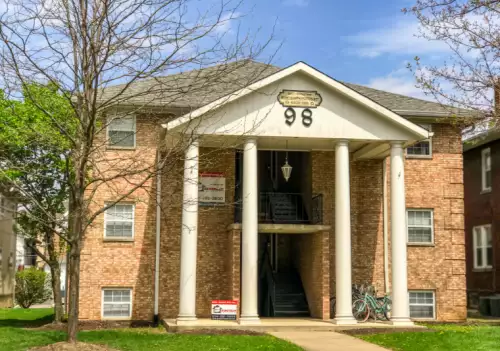 2019-05/Ohio-State-Apartment-Building-555000.webp