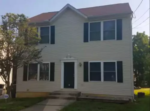 2019-08/UDEL-Apartment-Building-567018.webp